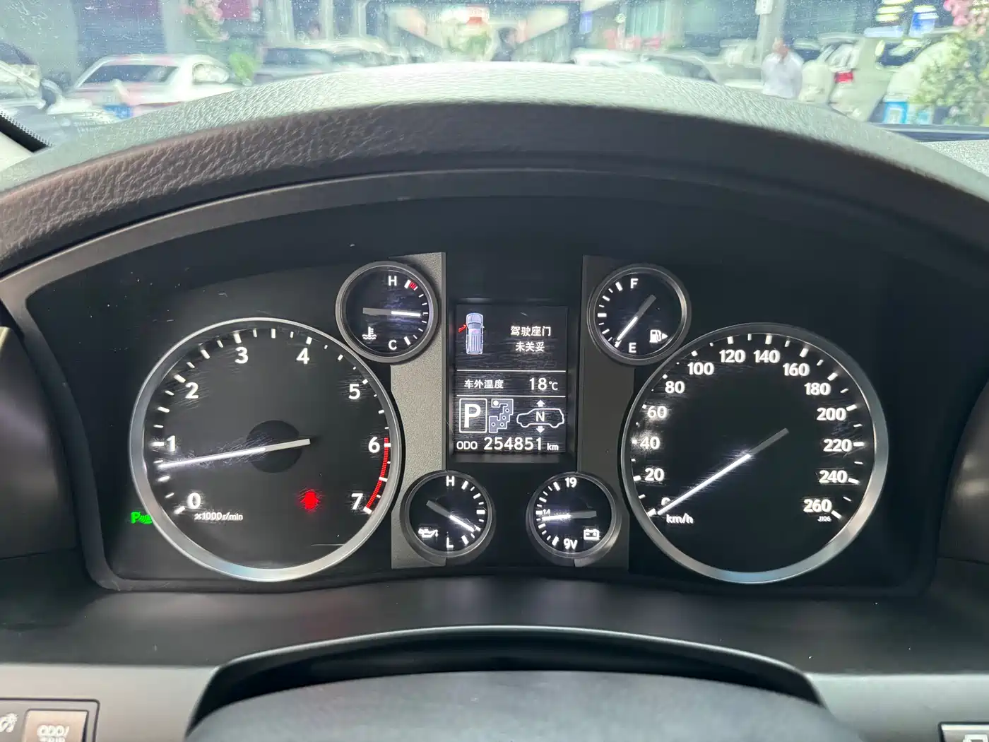Lexus LX 2013 570 фото 9