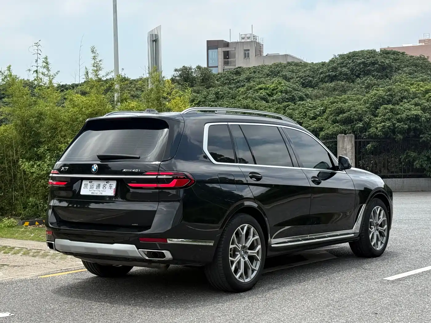BMW X7 2024 xDrive40i Leading Luxury Package фото 12