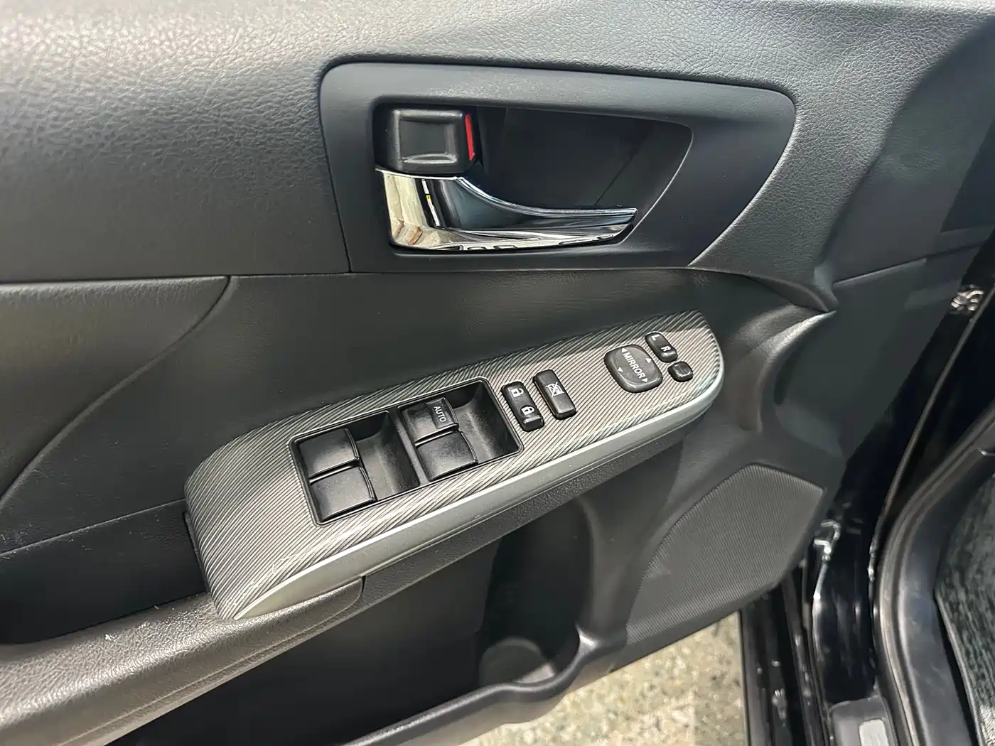 Toyota Camry 2015 Junrui 2.0S Dynamic Edition фото 12