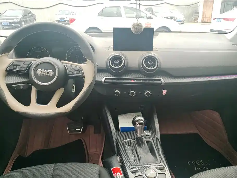 Audi Q2L 2018 35 TFSI Launch Exclusive Edition China V фото 12
