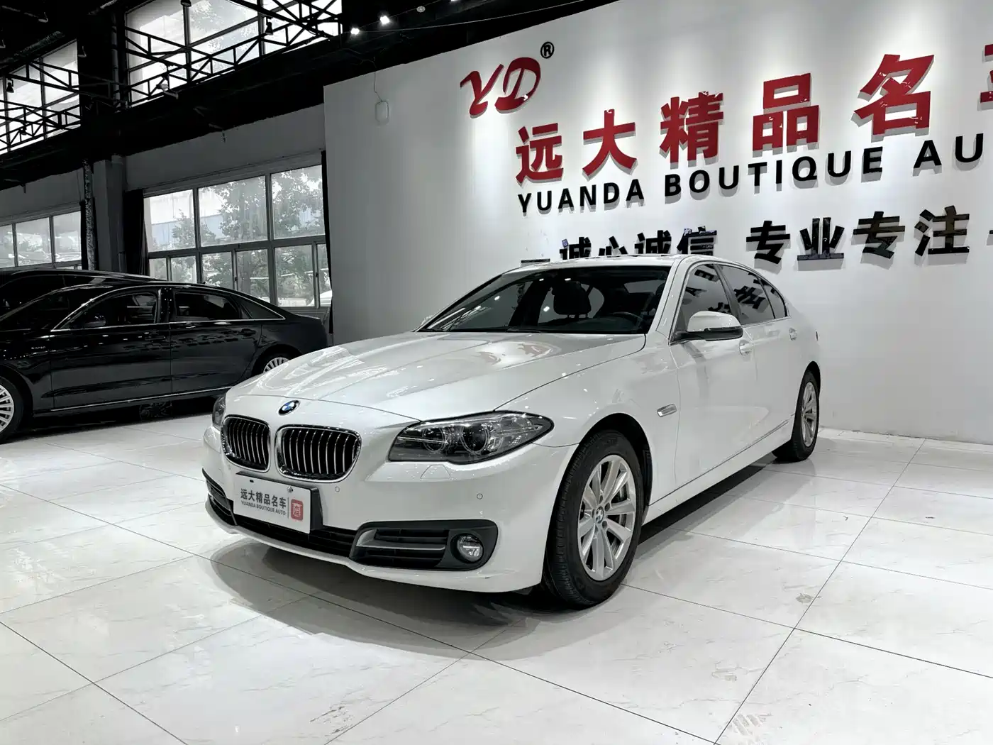 BMW 5 Series 2017 520Li Classic Edition