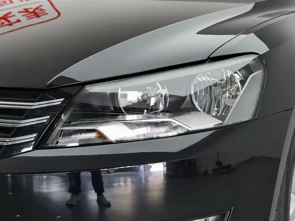 Volkswagen Passat 2014 1.4TSI DSG Luxury Edition фото 7
