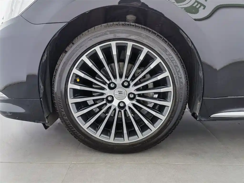 Toyota Crown 2018 2.0T Sport Edition фото 17