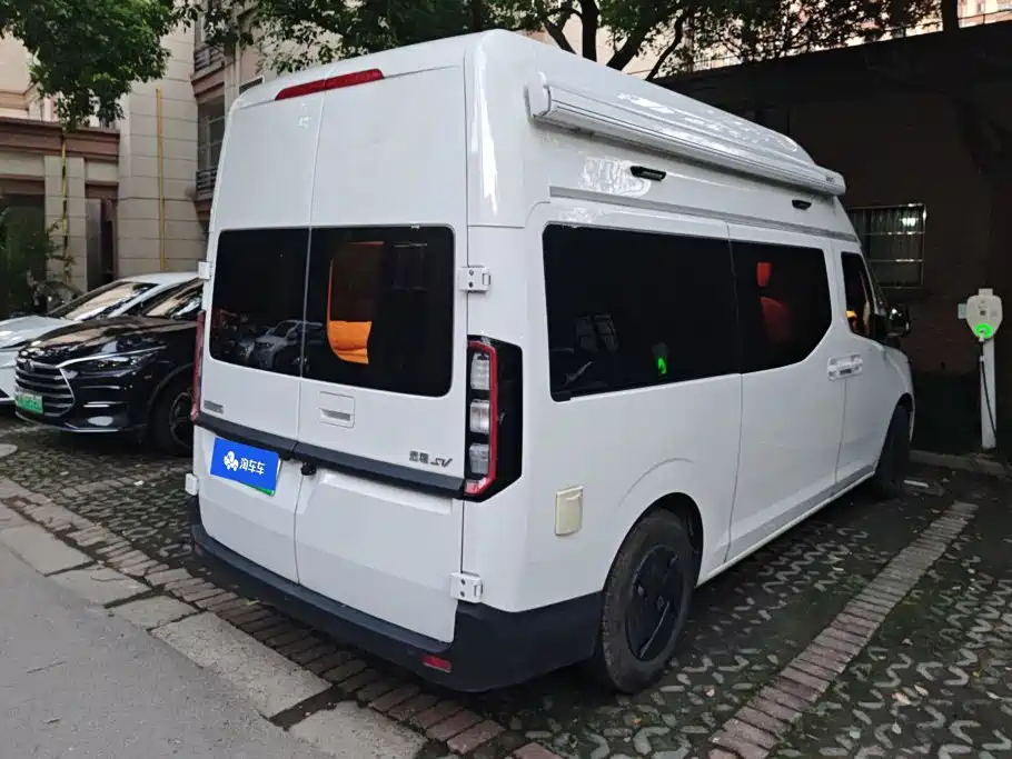 Yuan Cheng Farizon Super VAN 2025 2025 Smart Wealth Edition Medium Wheelbase High Roof 68kWh Smart Core
