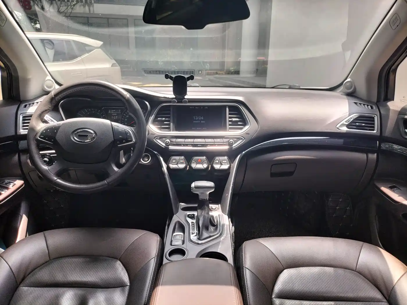GAC Trumpchi Trumpchi GS4 2017 235T Automatic 2WD Luxury Smart Connected Edition фото 15