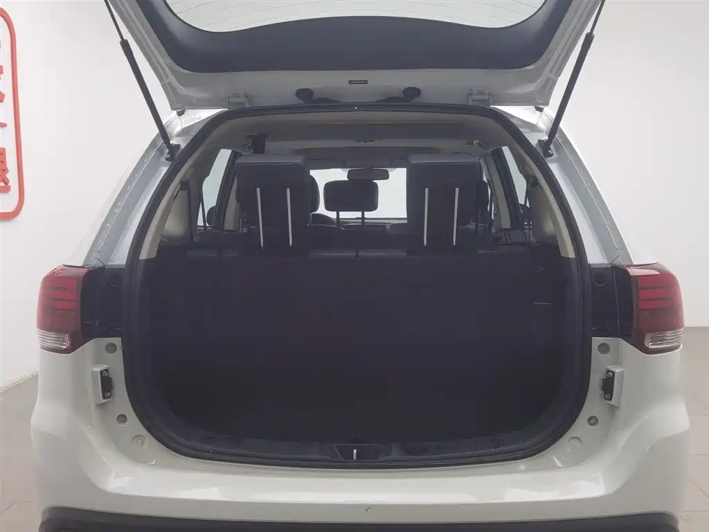 Mitsubishi Outlander 2018 2.0L 2WD Jiale Edition 7-seater фото 16