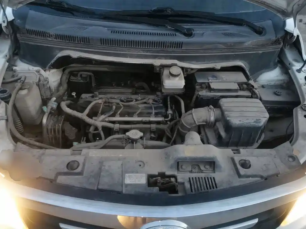 Weichai Yingzhi Yingzhi 737 2017 2015 1.5L Manual Comfort