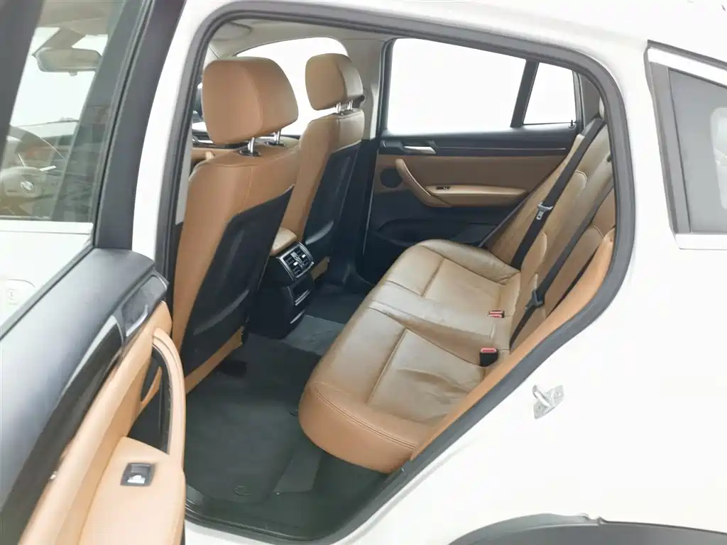 BMW X4 2014 xDrive20i X Design Package фото 15