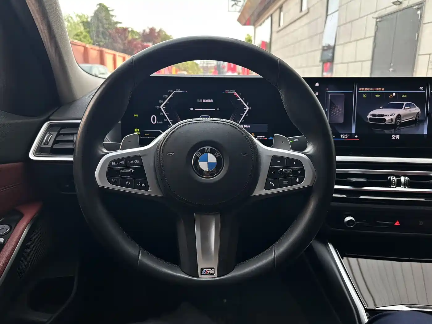 BMW 3 Series 2023 320Li M Sport Package фото 8