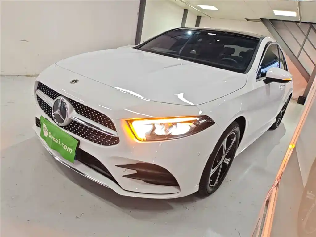 Mercedes-Benz A-Class 2022 Facelift III A 200 L Sport Sedan Fashion