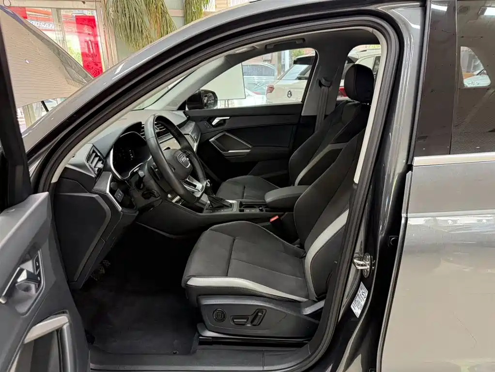 Audi Q3 2023 35 TFSI Fashion Dynamic (1.4T) фото 16