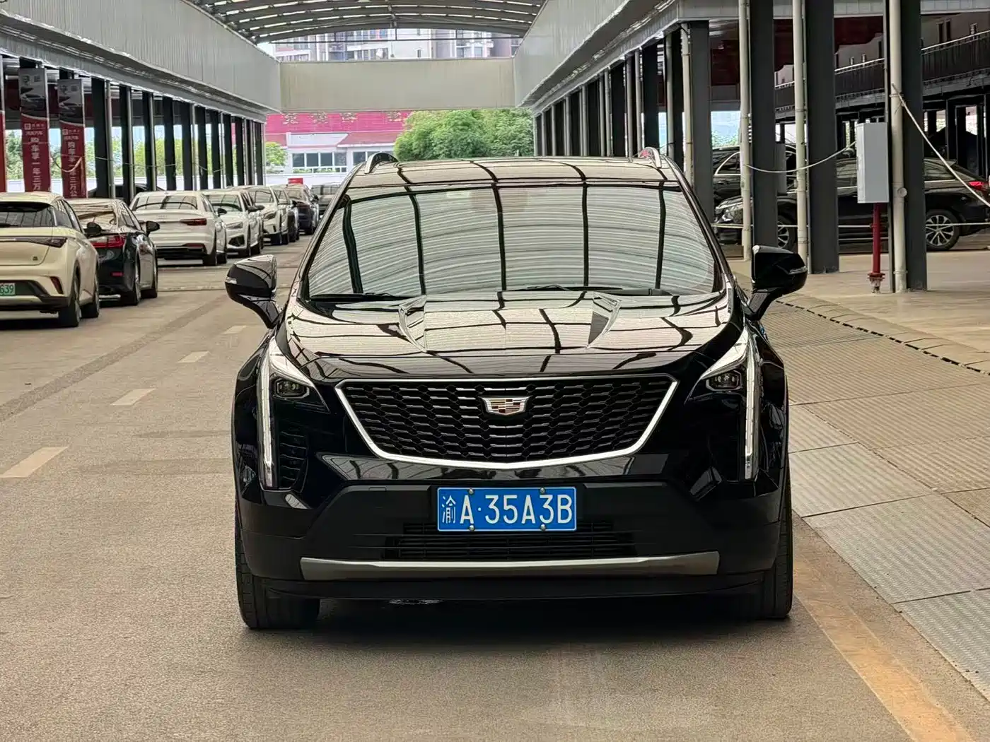Cadillac XT4 2022 28T FWD Premium фото 2