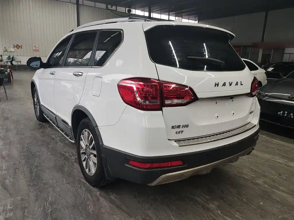 Haval H6 2015 Sport 1.5T Automatic 2WD Luxury фото 5