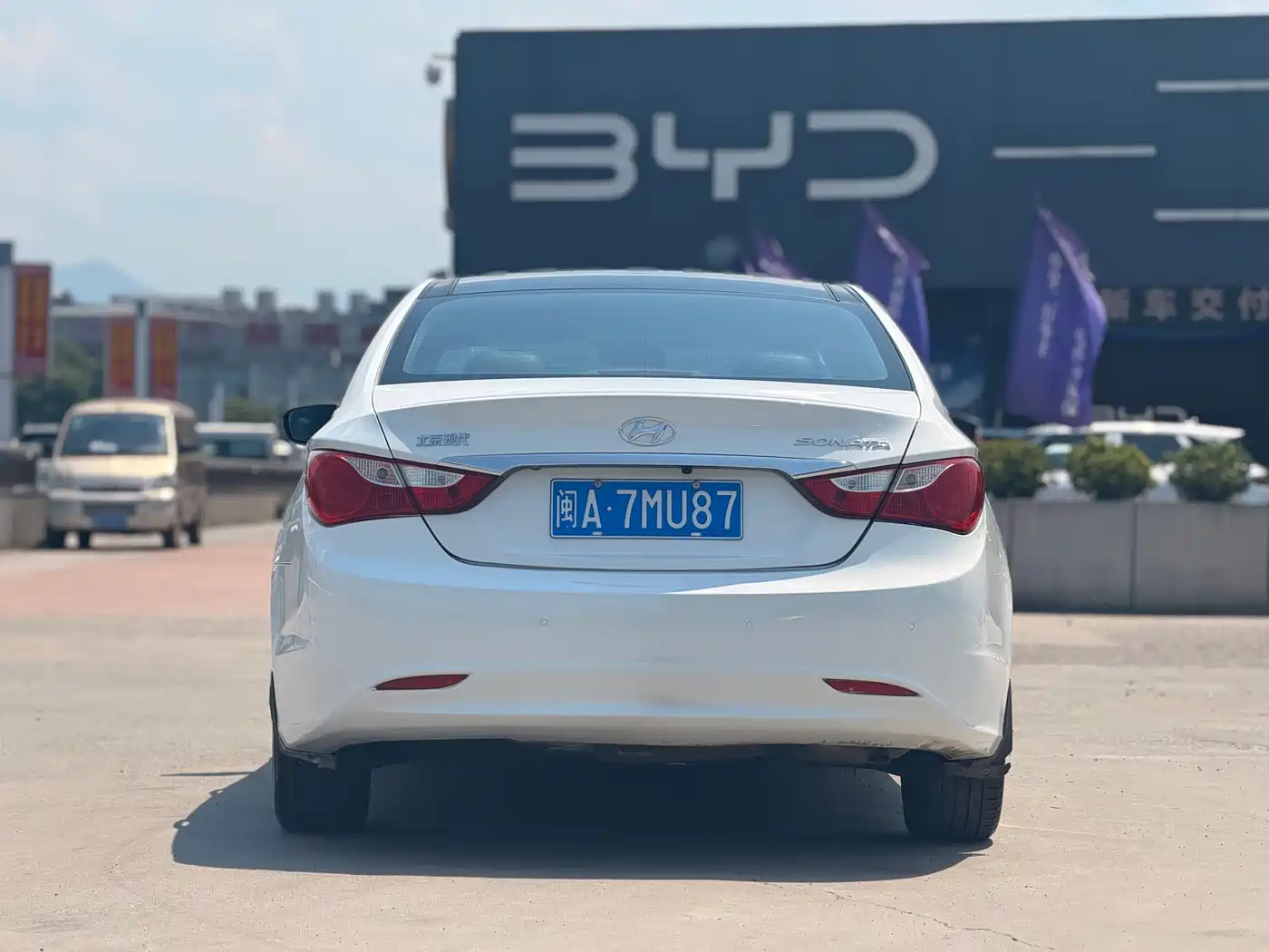 Hyundai Sonata 2013 2.0L Automatic Luxury Edition фото 8