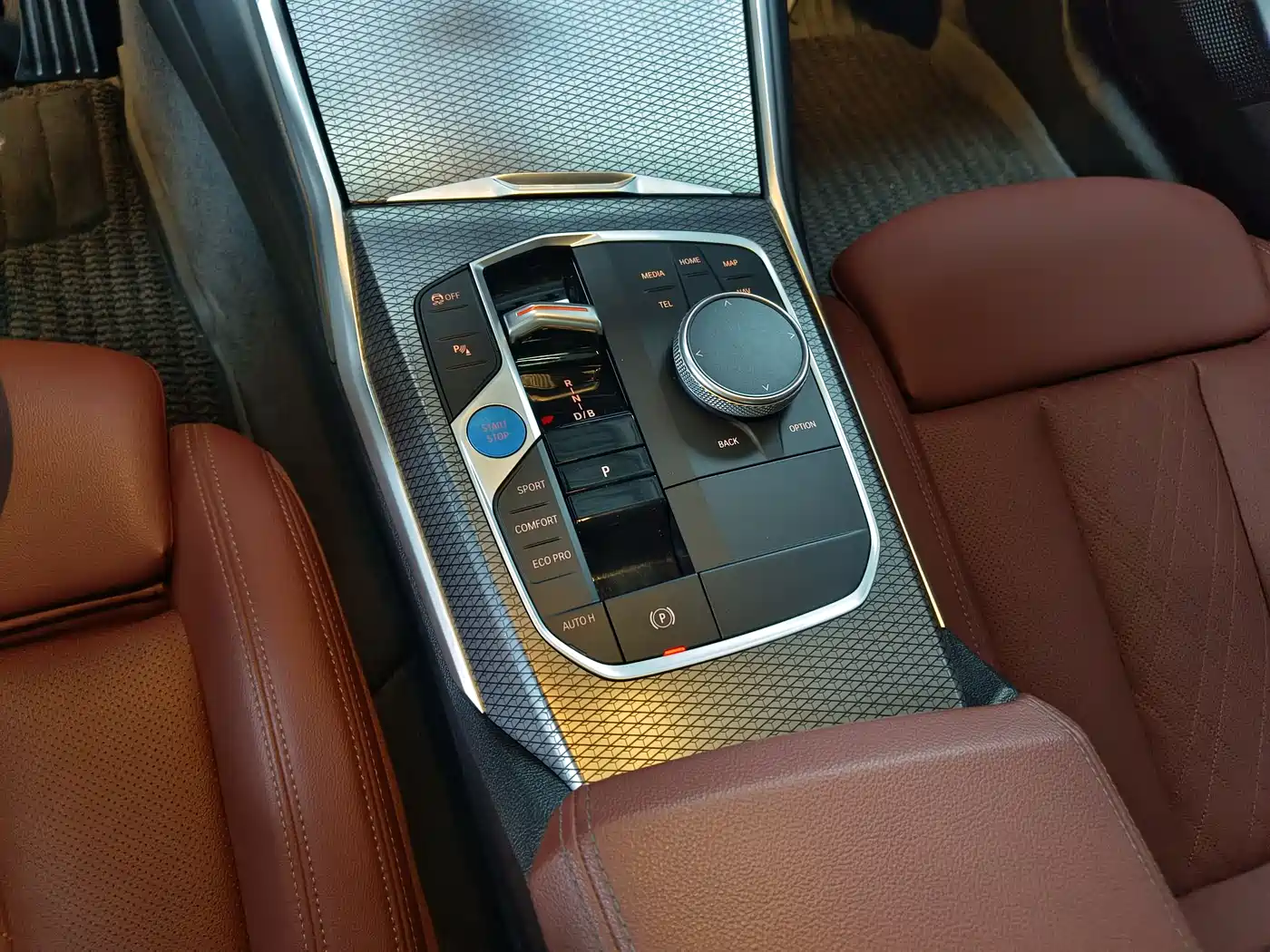BMW i3 2023 eDrive 40 L Shadowline Package фото 12