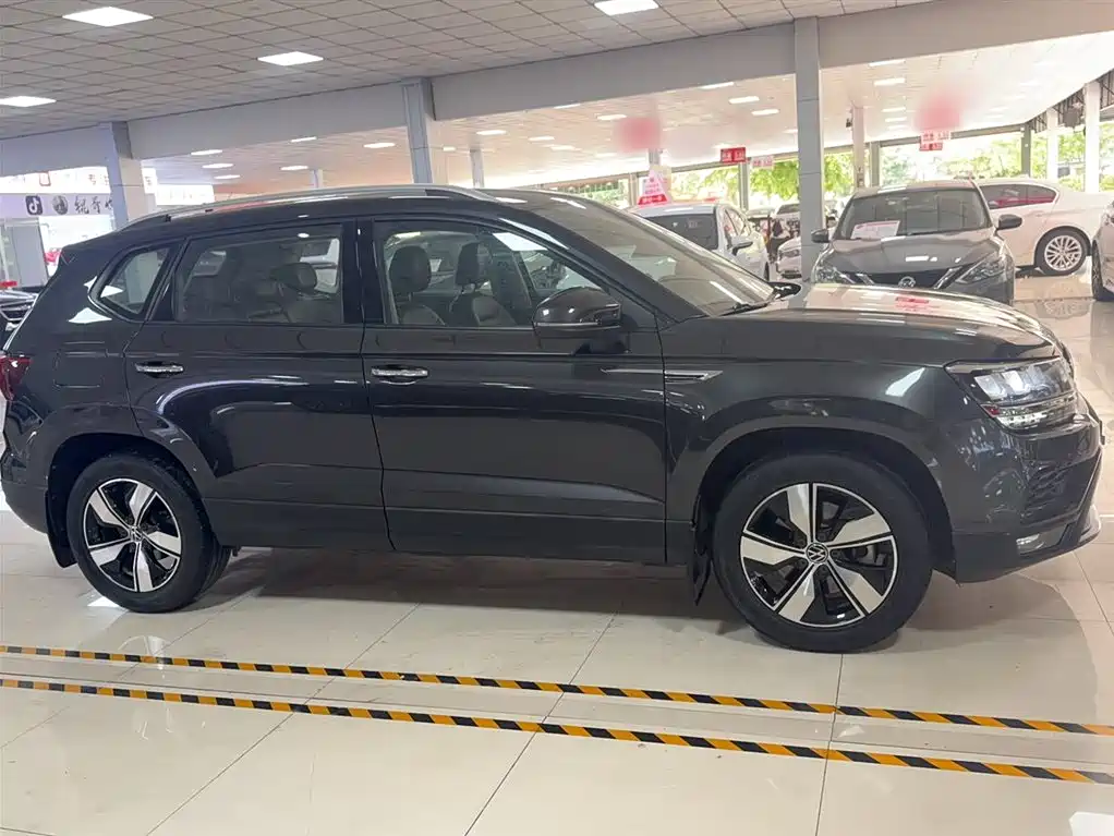VOLKSWAGEN TUYUE