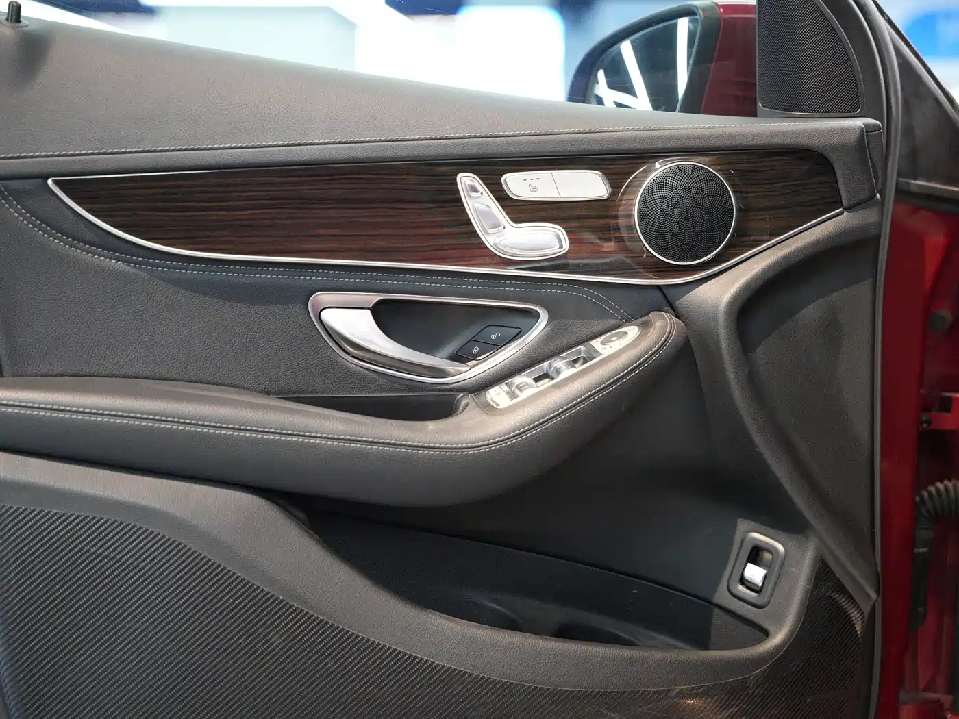 Mercedes-Benz GLC 2017 GLC 260 4MATIC Luxury фото 14