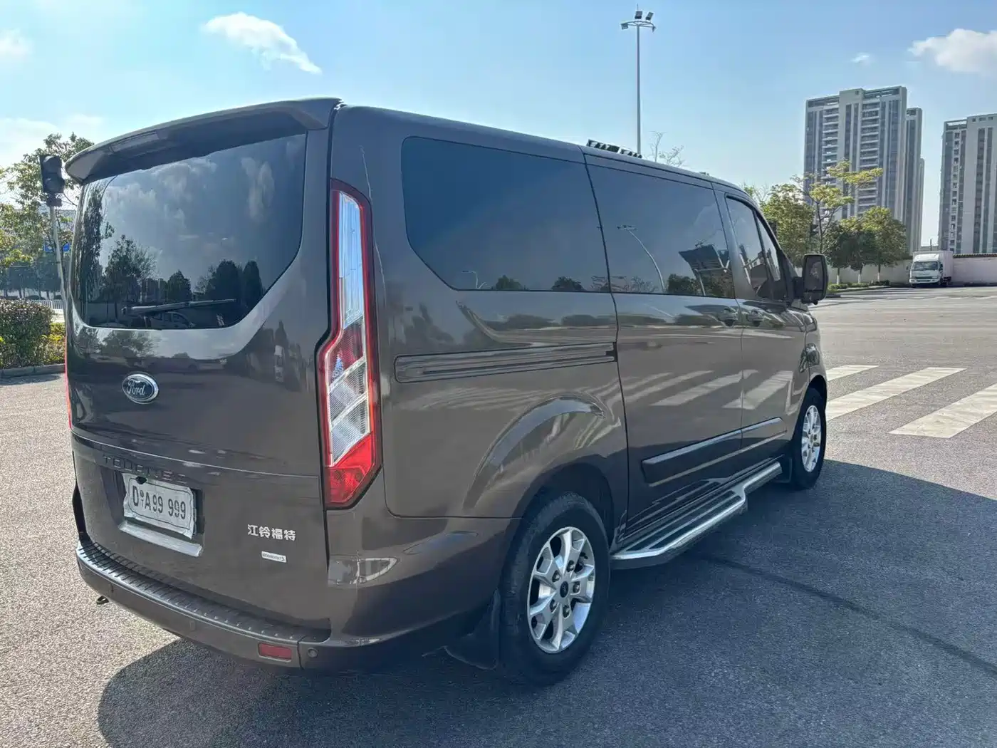 Ford Tourneo 2017 2017 2.0T Automatic Elite Edition