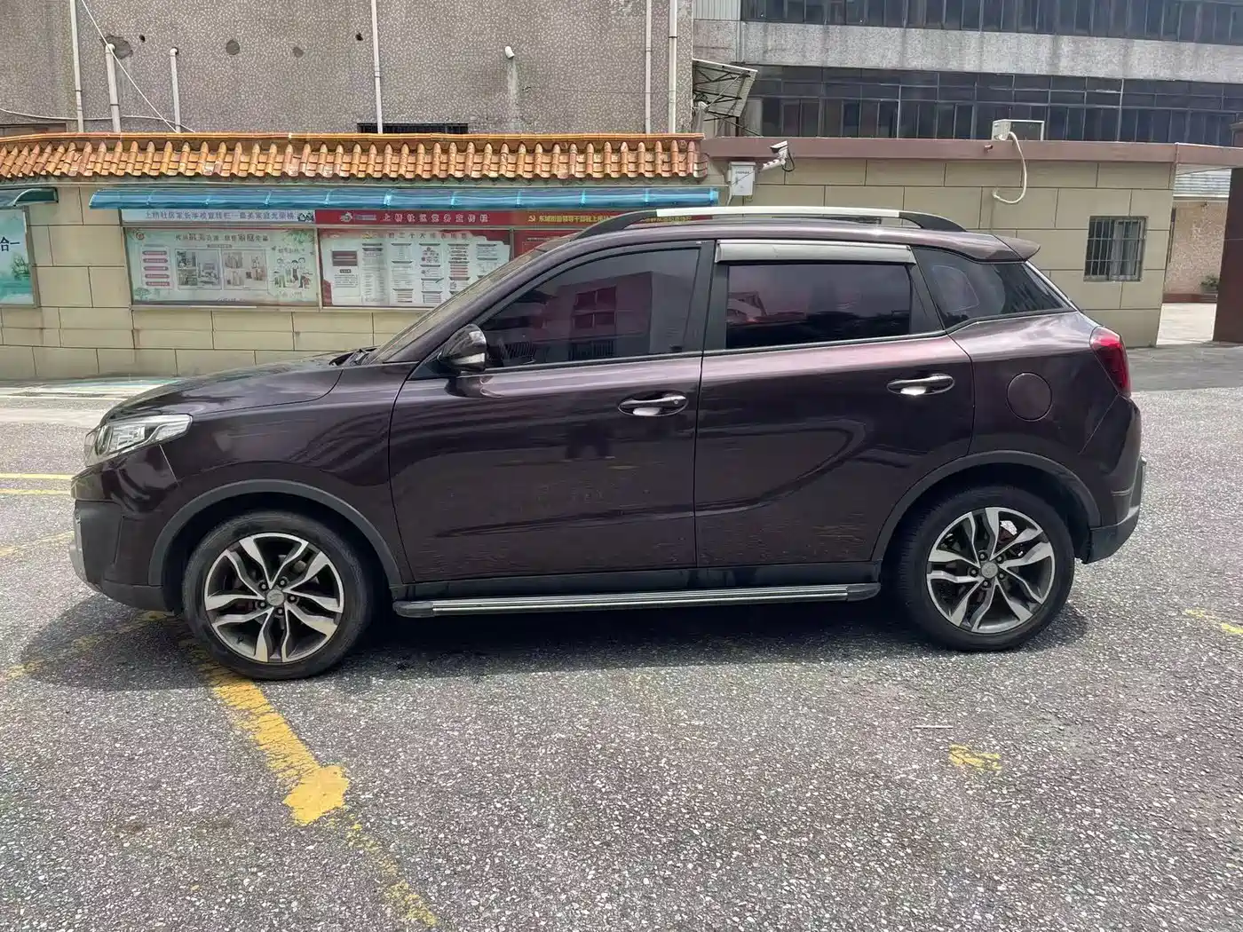 BAIC Changhe Q35 2017 2016 1.5L Automatic Prestige Edition
