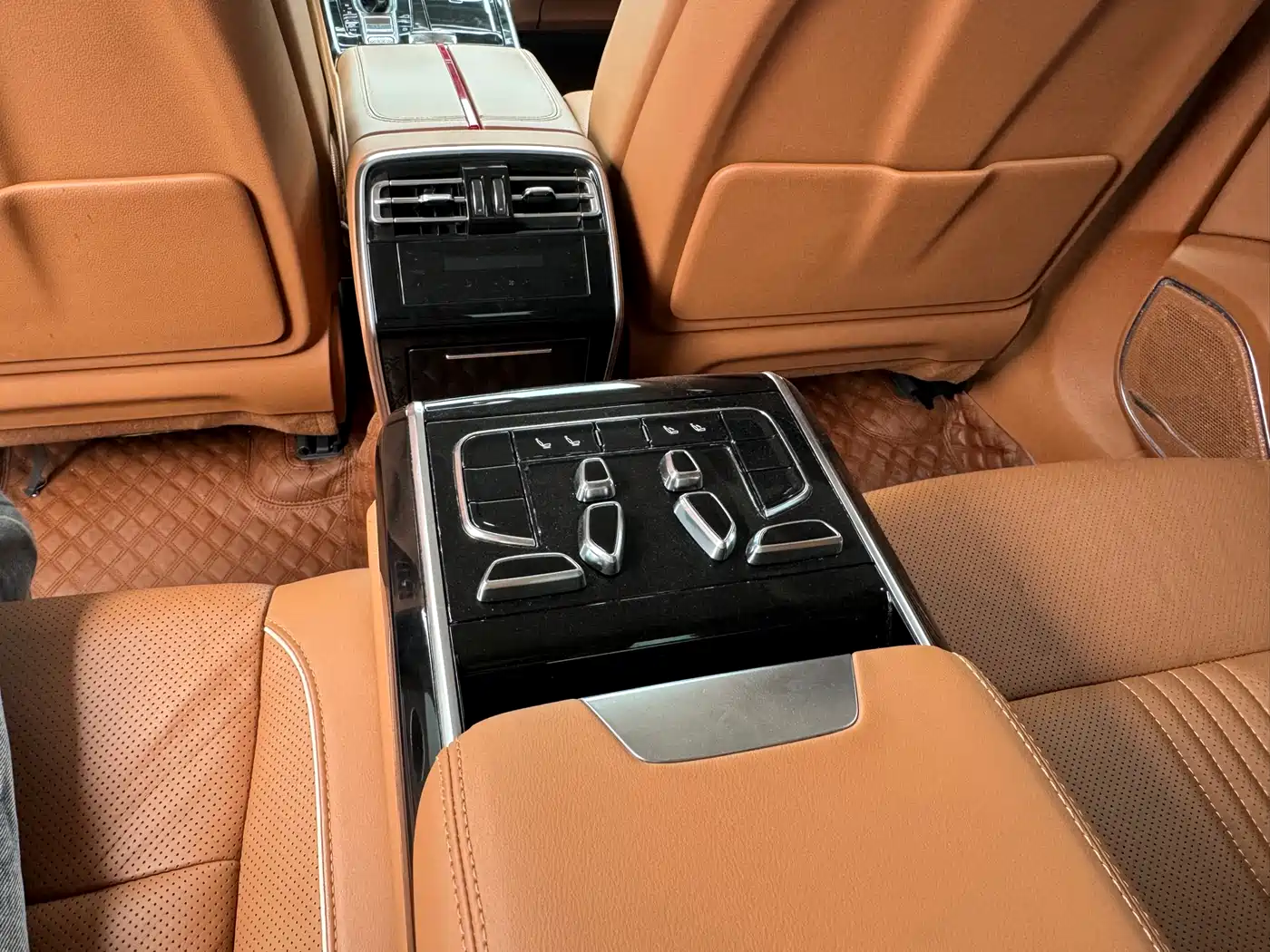 Hongqi H9 2020 2.0T Smart Connection Qi Xiang Edition фото 8