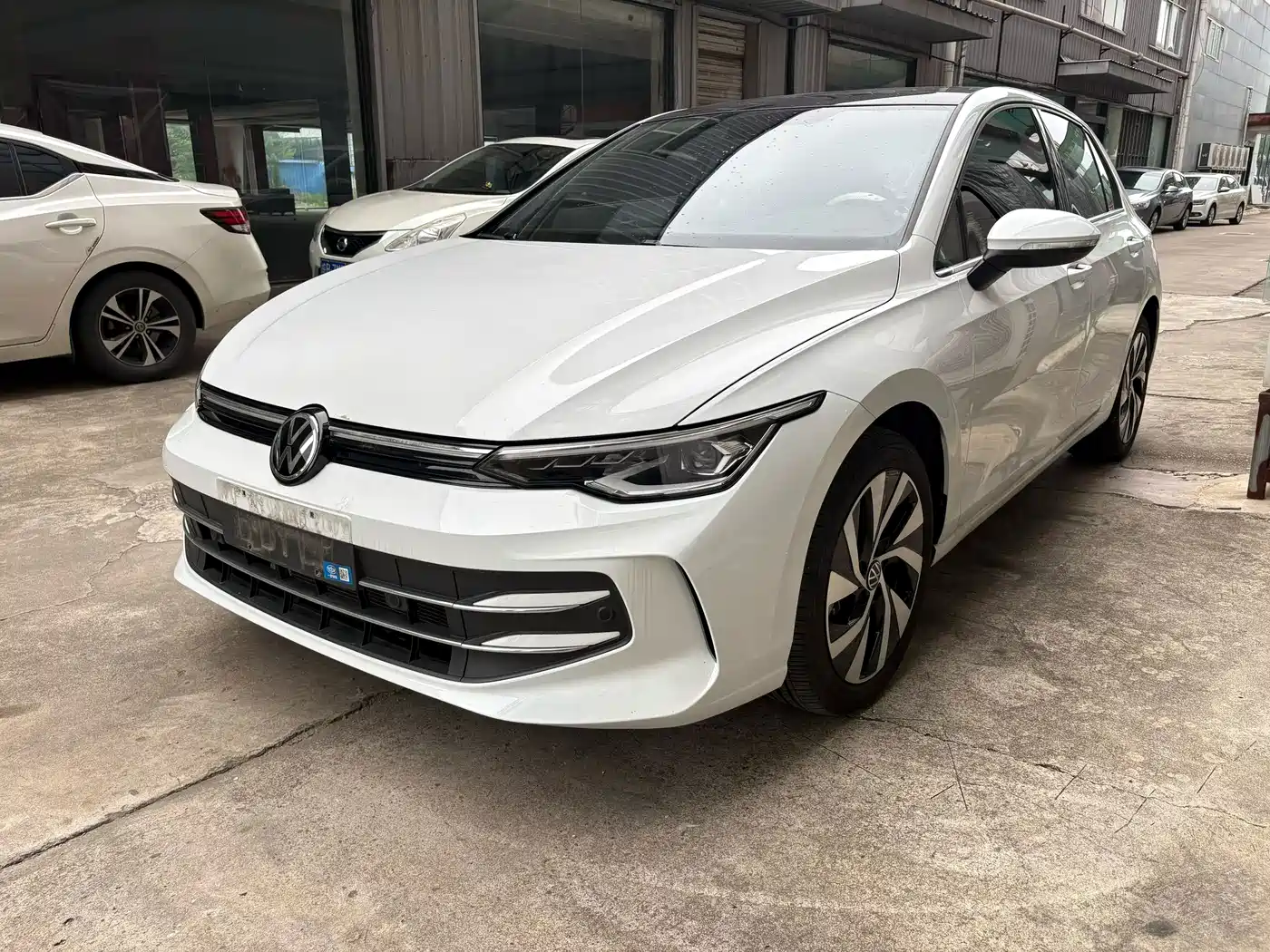 Volkswagen Golf 2025 2025 300TSI Pro