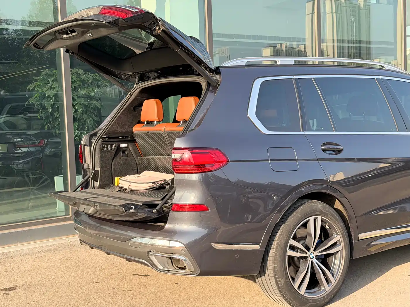 BMW X7 2020 xDrive40i Premium M Sport Package фото 36