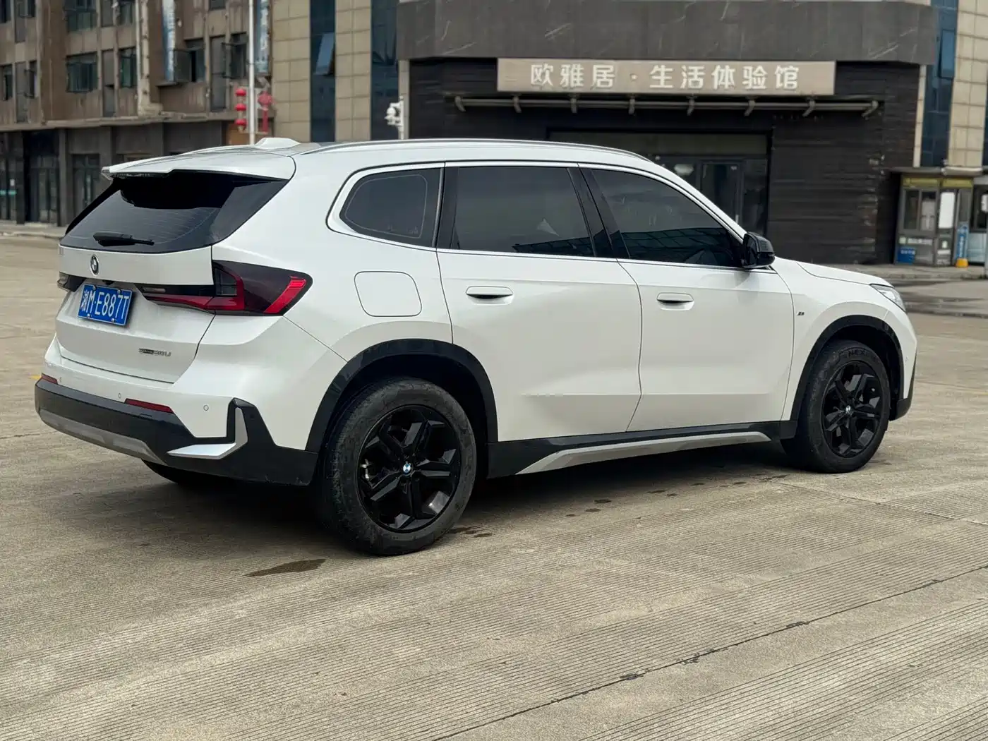 BMW X1 2023 sDrive20Li X Design Package фото 17