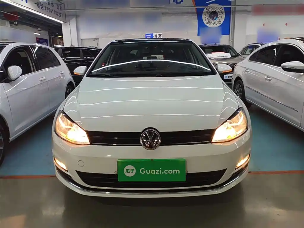 Volkswagen Golf 2016 230TSI Automatic Luxury фото 3