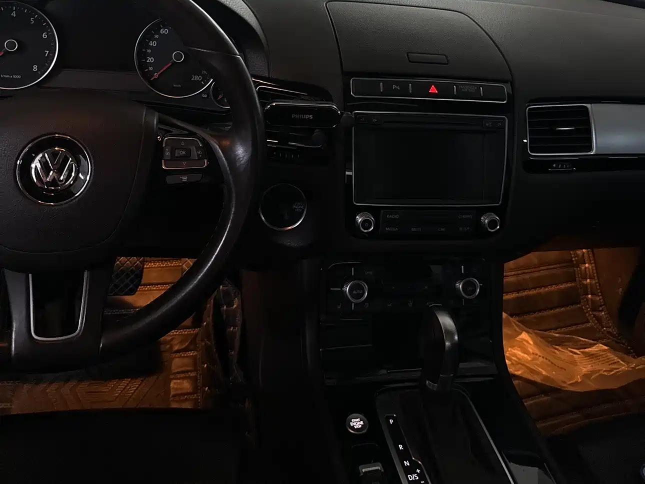 Volkswagen Touareg 2017 3.0TSI Explorer Edition фото 14