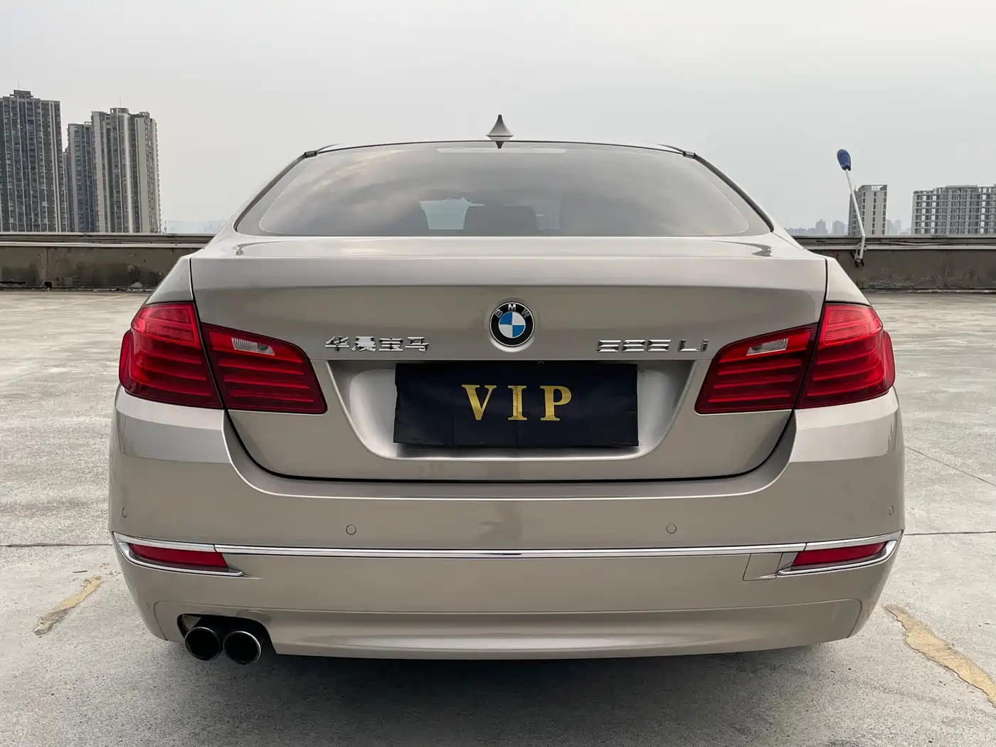 BMW 5 Series 2014 525Li Luxury Design Package фото 6