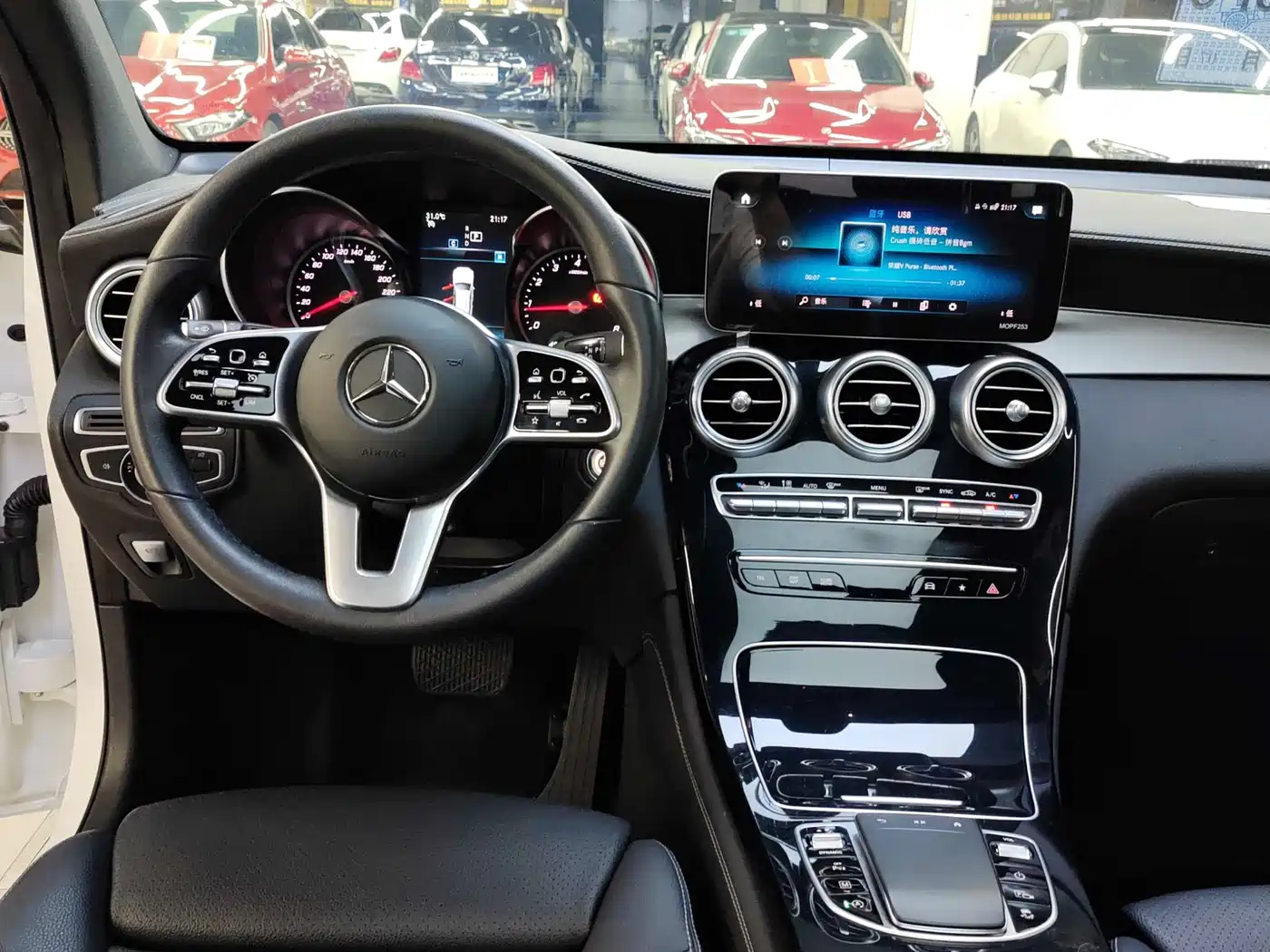 Mercedes-Benz GLC 2020 GLC 260 L 4MATIC Dynamic фото 12