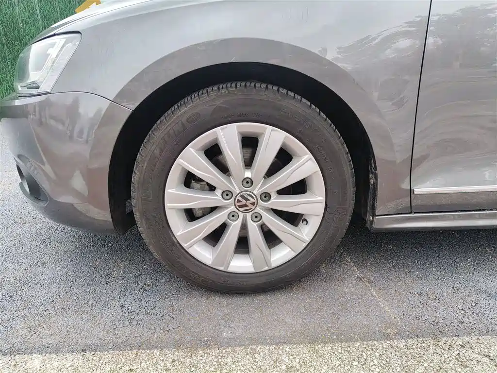 Volkswagen Sagitar 2014 Facelift 1.6L Automatic Comfort фото 23