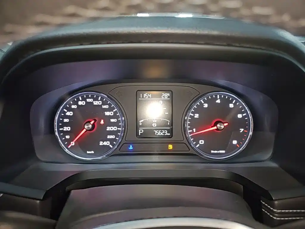 Roewe i6 2018 2018 20T Automatic Flagship Edition
