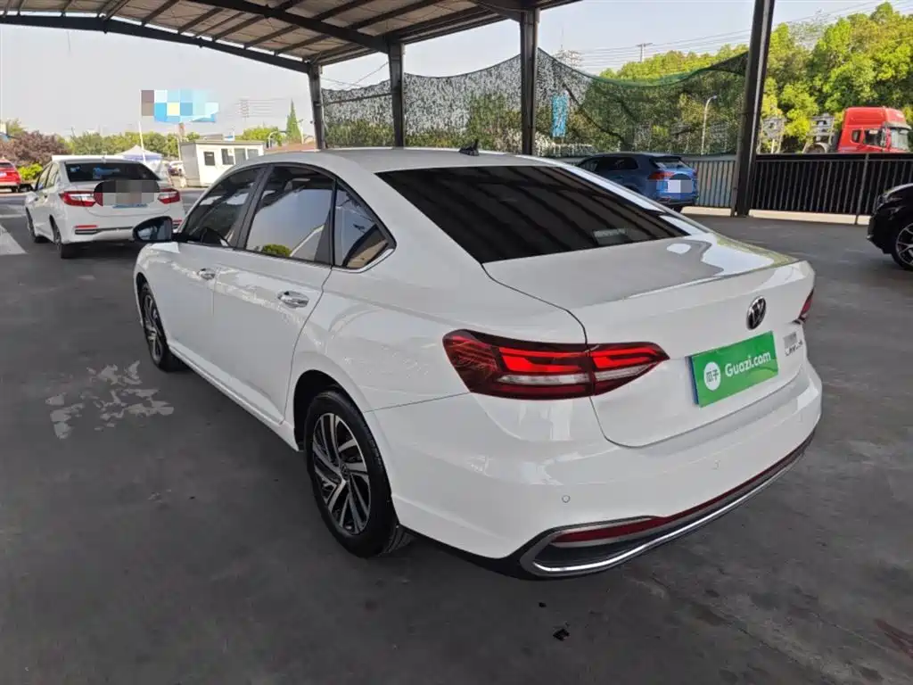 Volkswagen Lavida 2023 1.5L Auto Luxury Edition фото 5