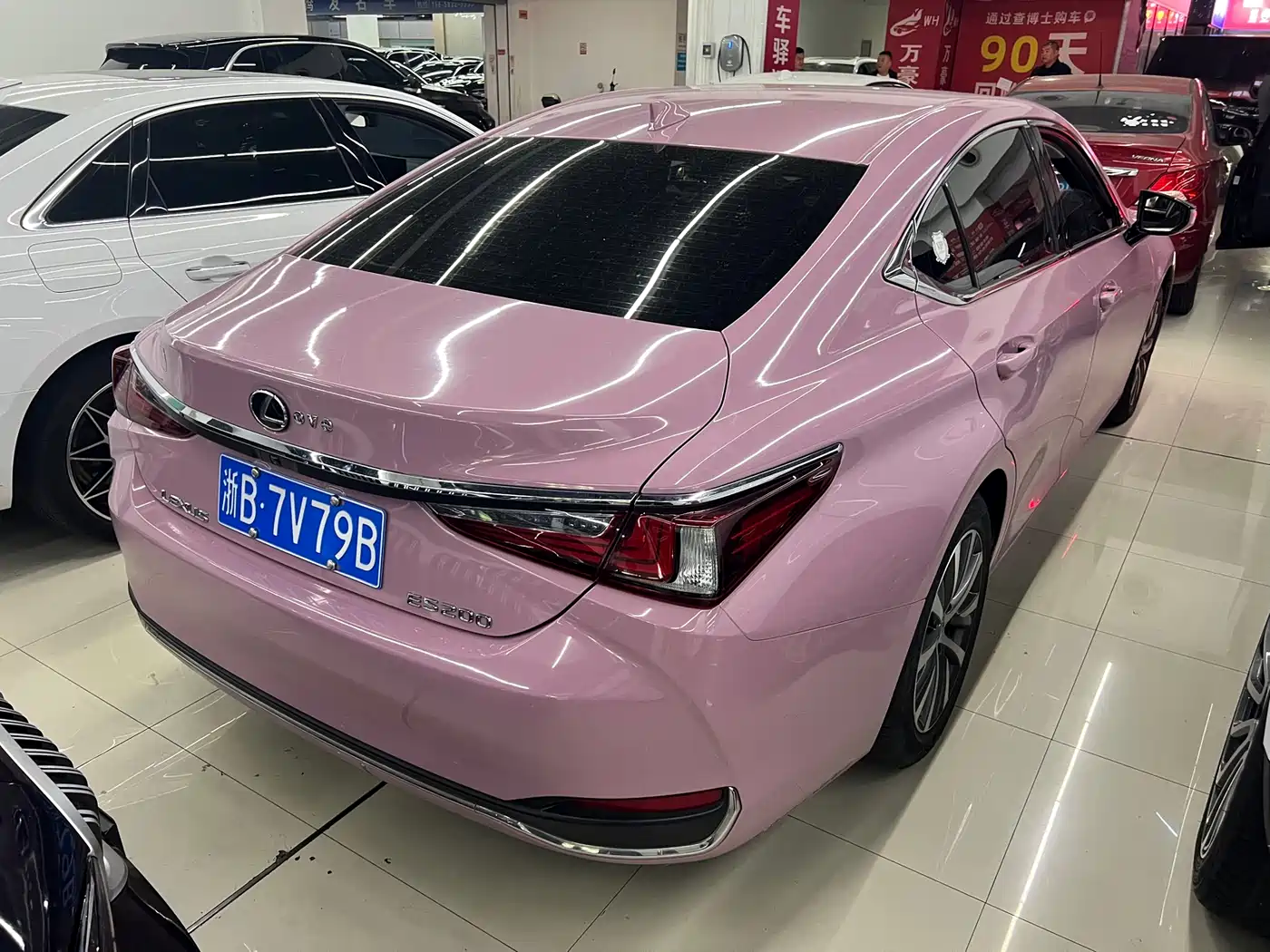 Lexus ES 2020 200 Excellence фото 10