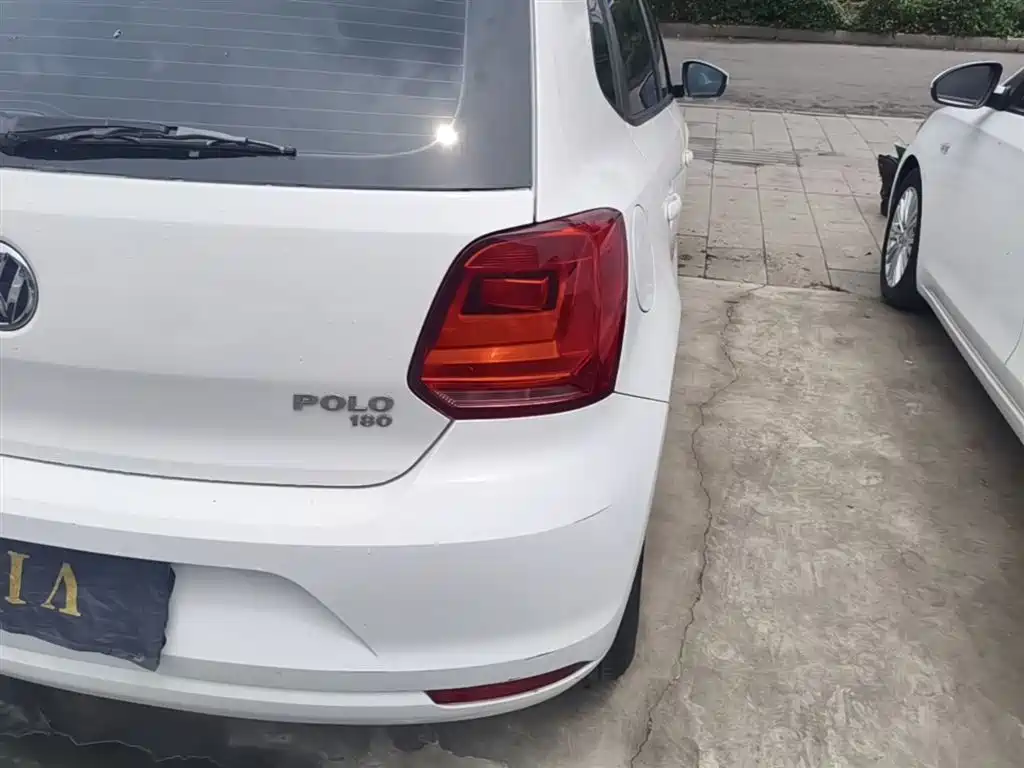 Volkswagen Polo 2018 1.5L Auto Safe Drive фото 8