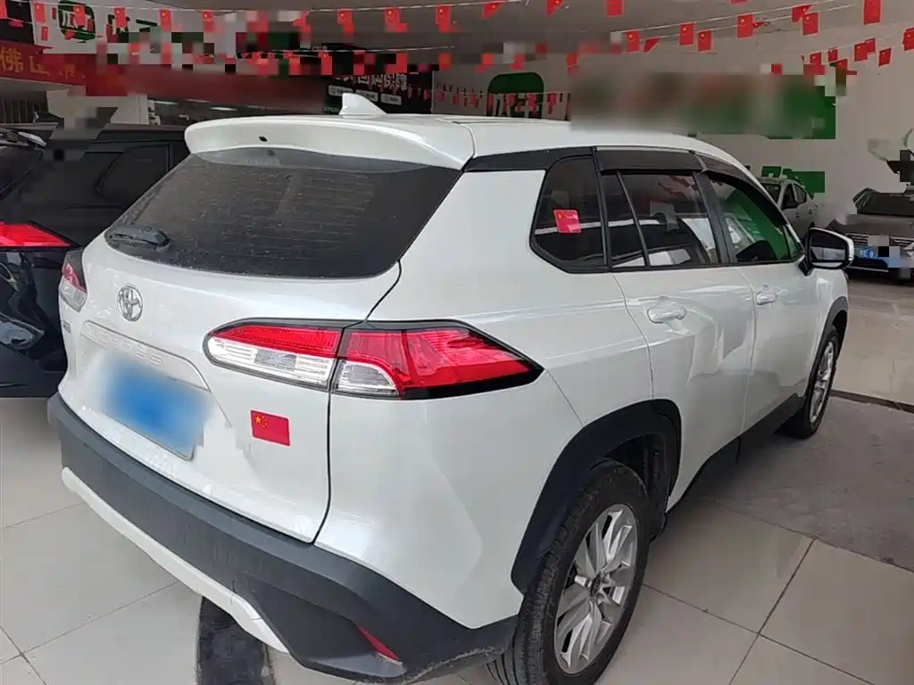 Toyota Corolla Cross 2024 Model 2.0L Pioneer Edition фото 7