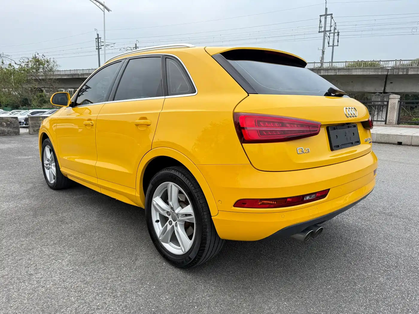 Audi Q3 2016 35 TFSI quattro All-Wheel Drive Fashion Edition фото 9