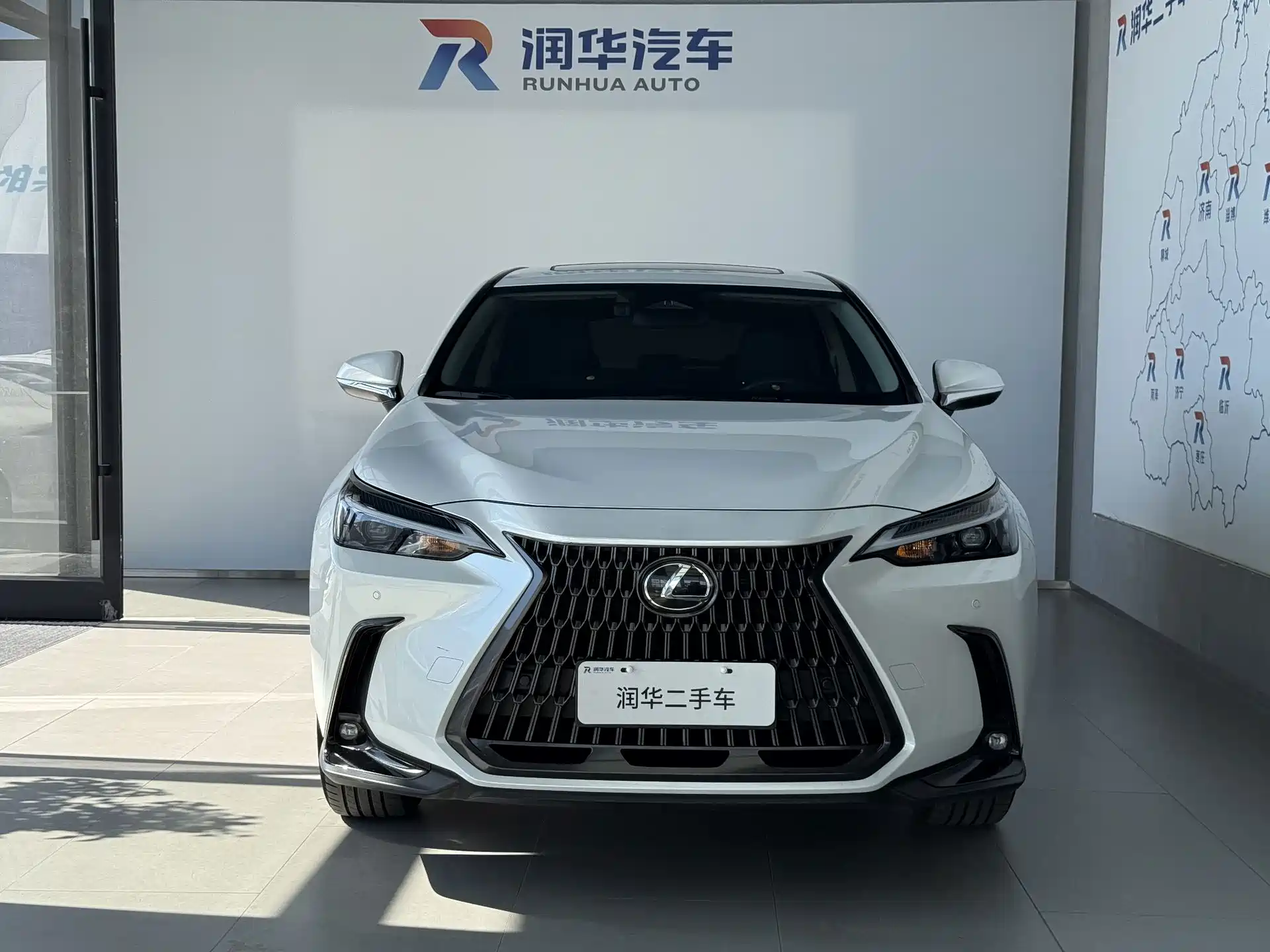 Фото 2 - Lexus NX