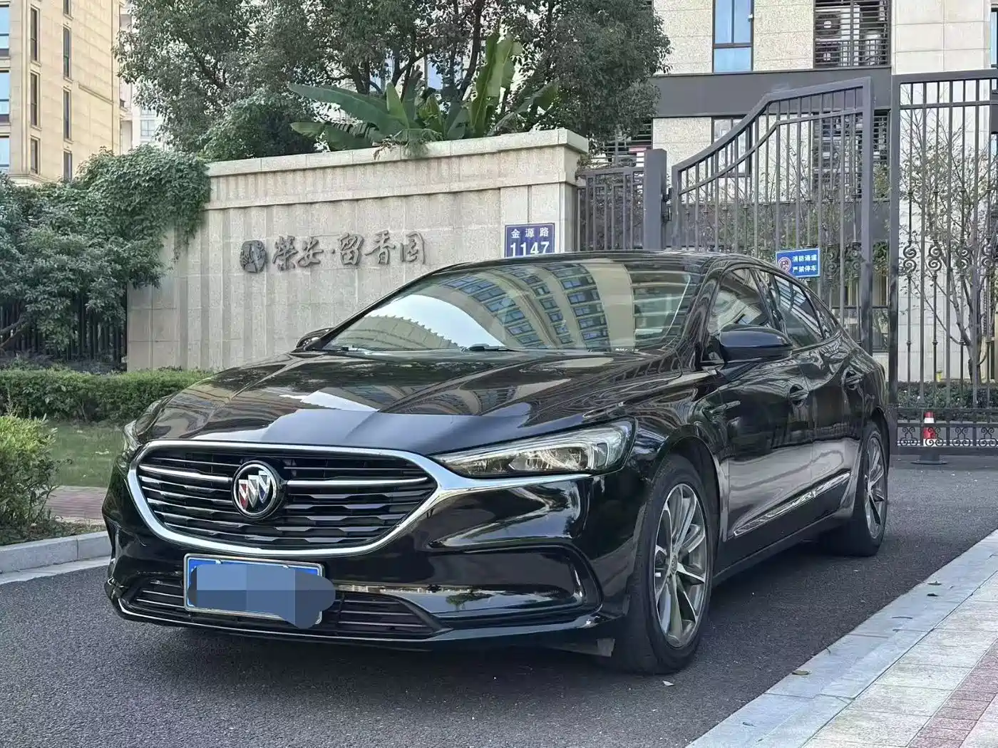 Buick LaCrosse 2019 28T Luxury Edition