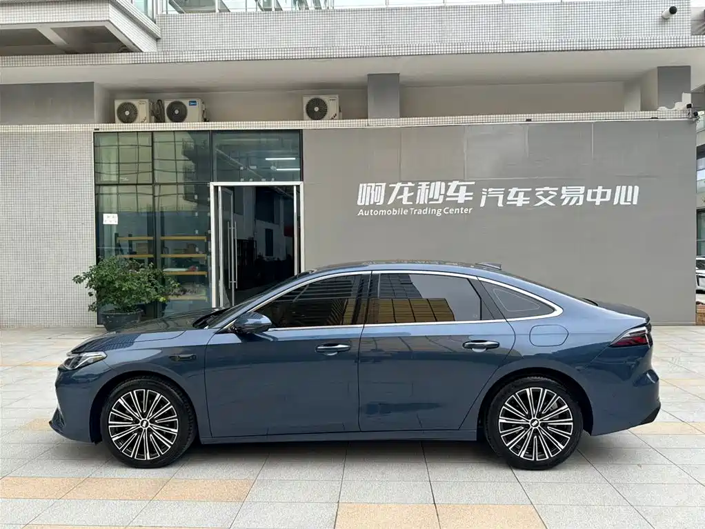 Geely Galaxy Galaxy A7 2025 EM-i фото 20