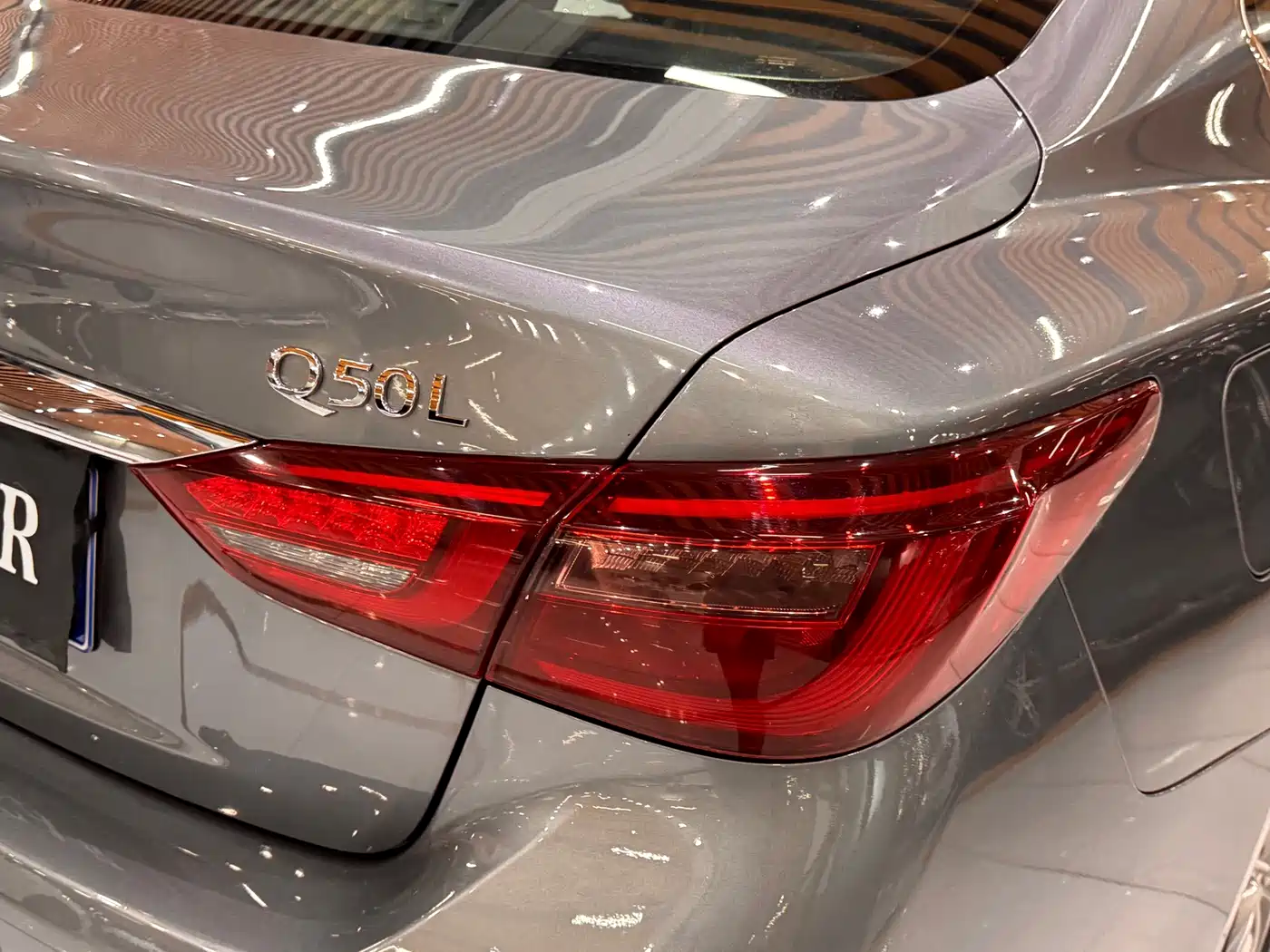Infiniti Q50L 2020 2018 2.0T Premium Edition (China VI)