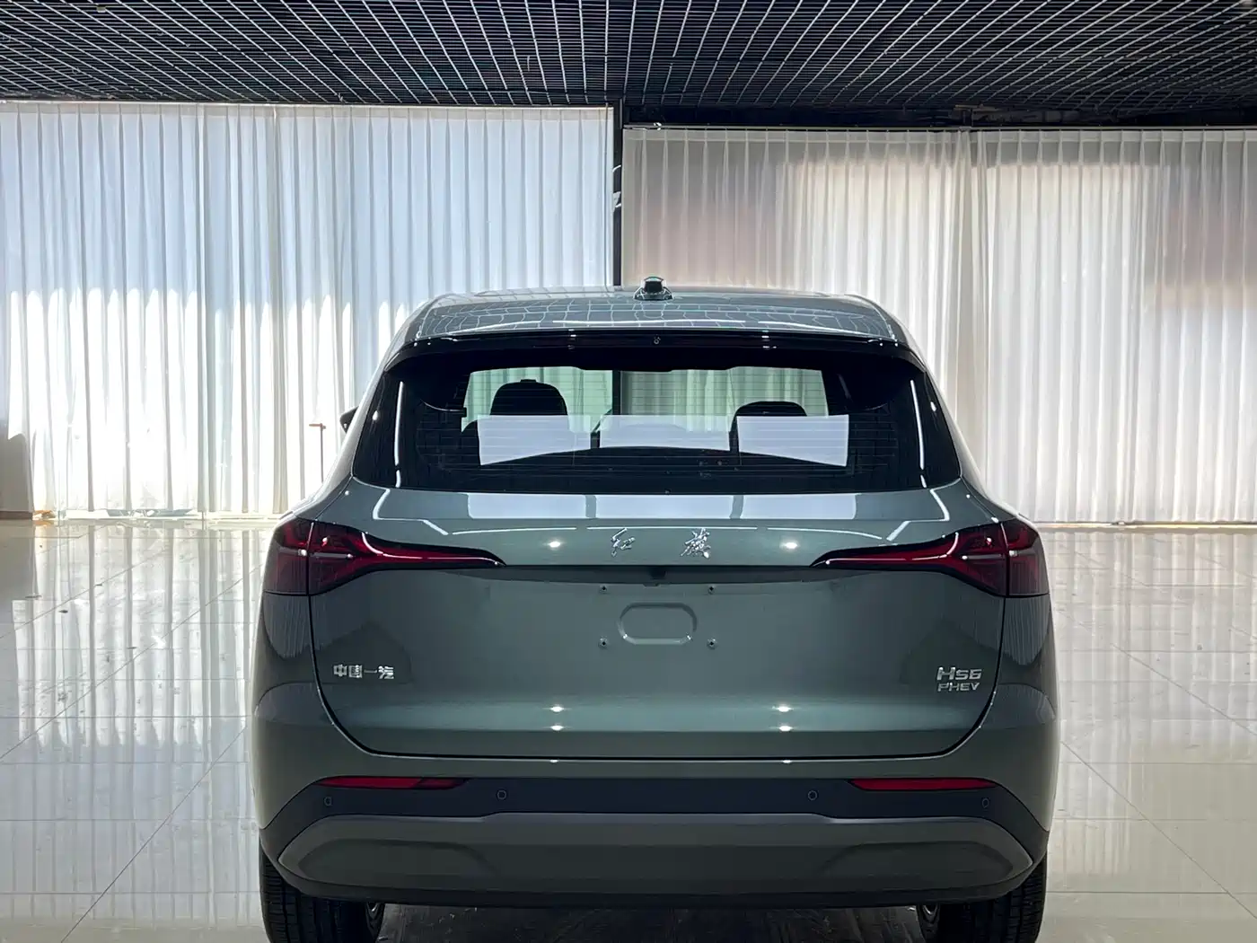 Hongqi HS6 PHEV 2026 Model 220 Intelligent Hybrid Edition фото 5