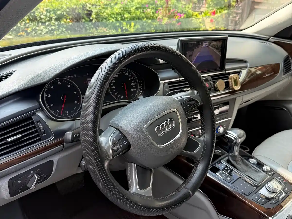 صورة 5 - Audi A6L