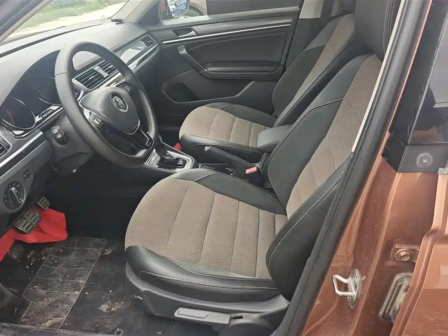 Volkswagen C-TREK 2018 230TSI DSG Comfort фото 9