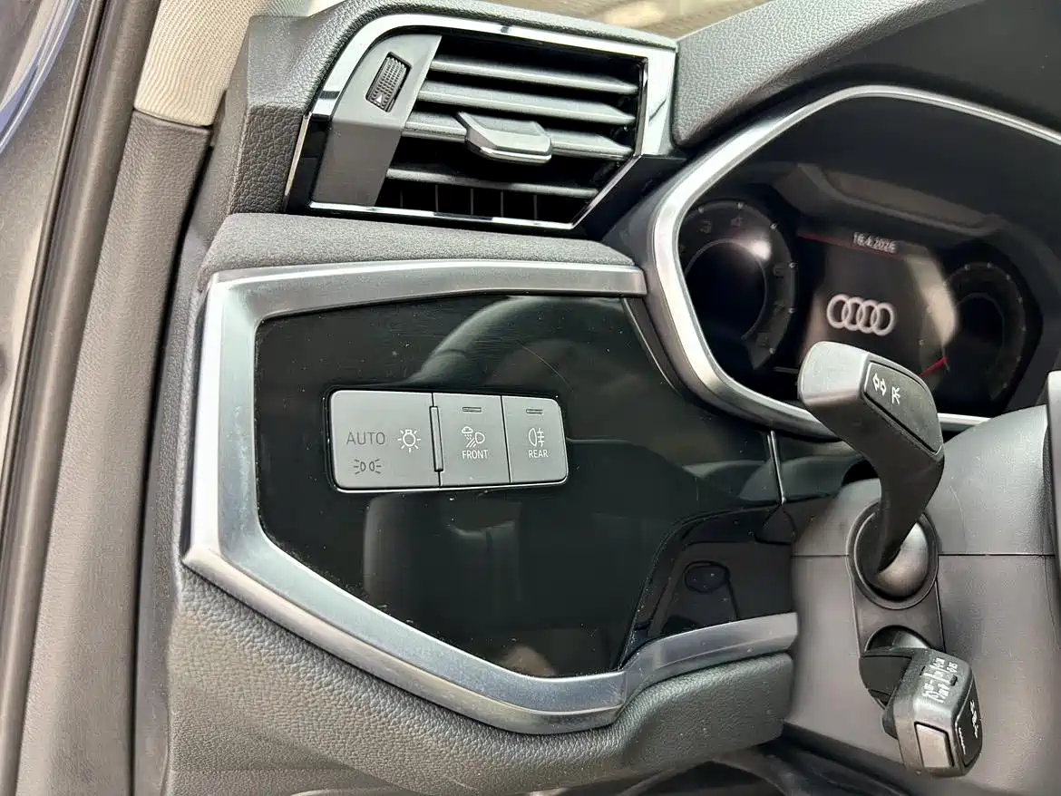 Audi Q3 2022 35 TFSI Fashion Dynamic фото 20