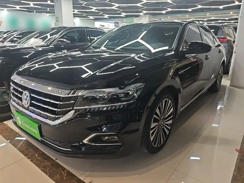 Volkswagen Passat 2019 330TSI Luxury Edition China VI