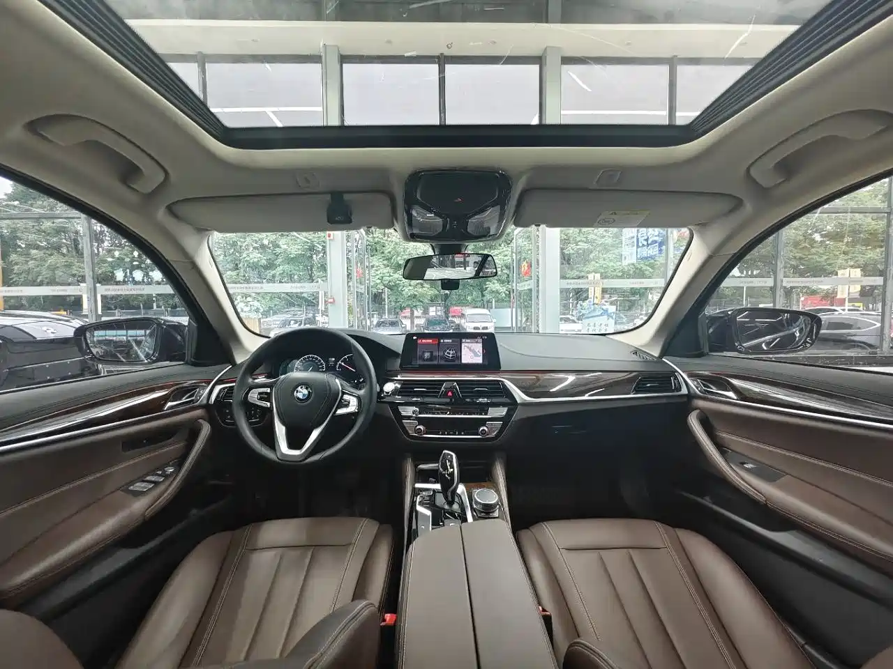 BMW 5 Series 2019 525Li Luxury Package фото 11