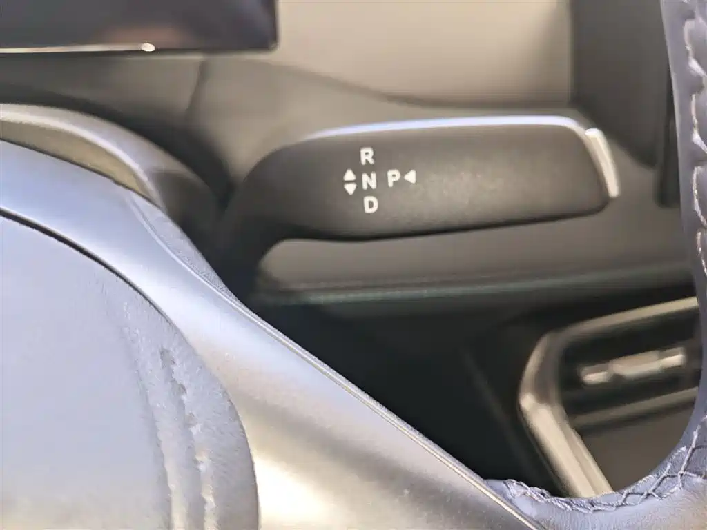 BYD Qin PLUS 2026 DM-i Smart Edition 128KM Progressive фото 14
