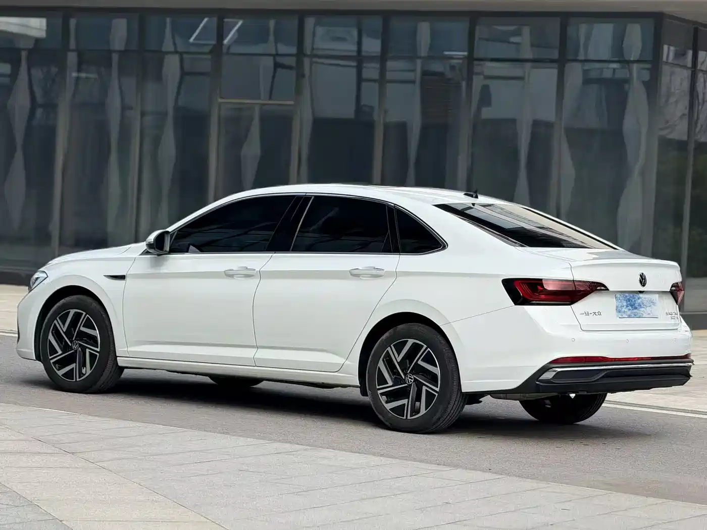 Volkswagen Sagitar 2025 Facelift 300TSI DSG Beyond Edition фото 6